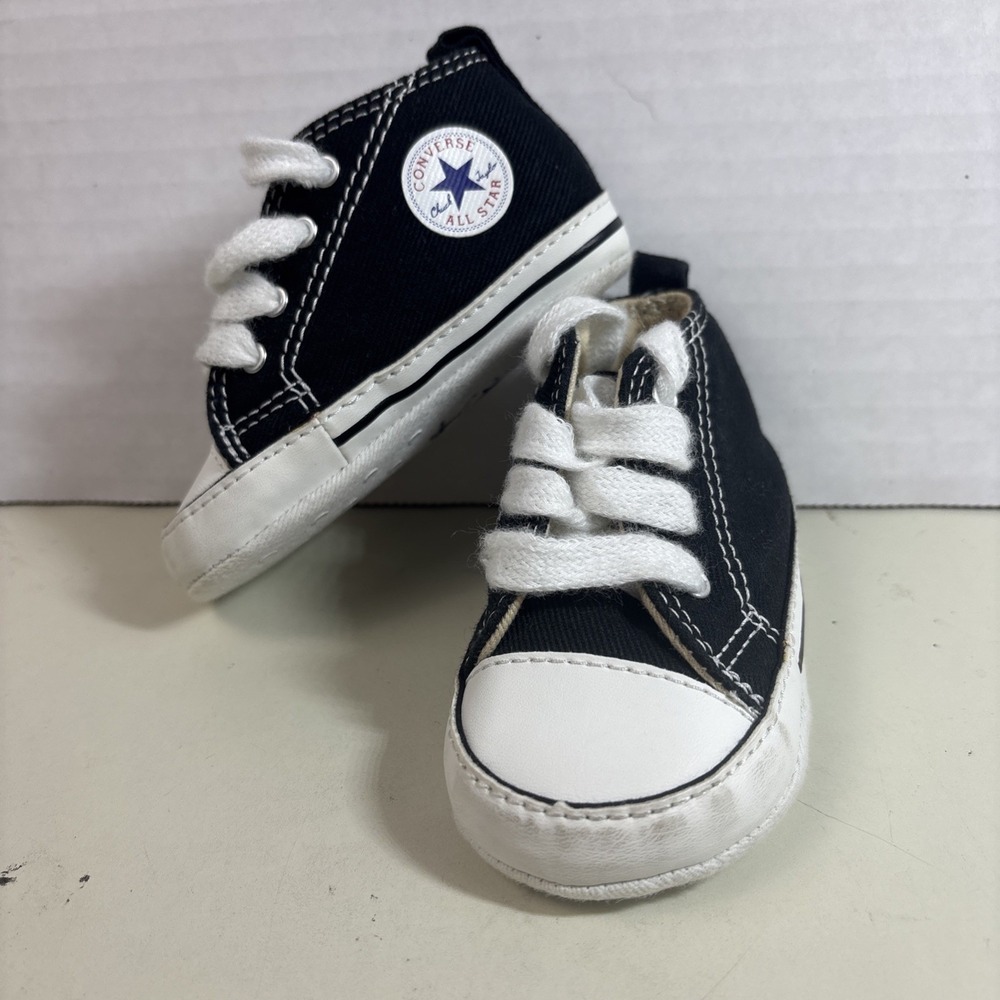Converse Chuck Taylor All Star Crib Shoes Baby Infant Size 3 High Top Sneakers